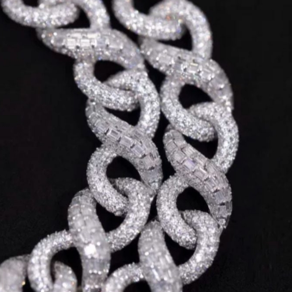 Custom Labmade baguette Infinity Cuban Link - Picture 3 of 4